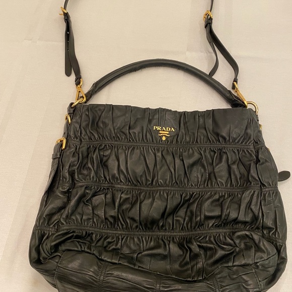 Prada Handbags - Prada Leather Purse